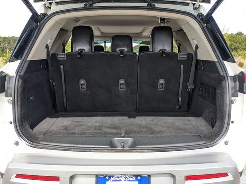 Used 2024 Nissan Pathfinder SL w/ SL Premium Package FWD image 44