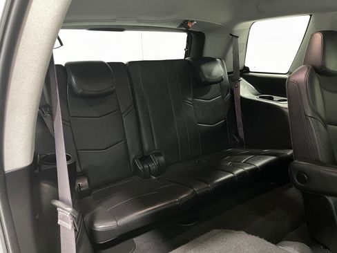 Used 2016 Cadillac Escalade Premium image 32