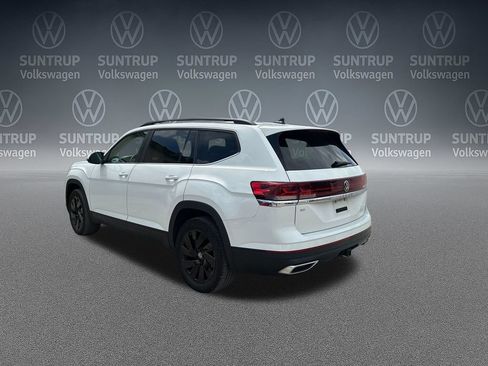 Used 2024 Volkswagen Atlas SE w/ Panoramic Sunroof Package FWD image 33