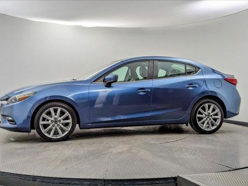 Used 2017 MAZDA MAZDA3 Touring w/ Popular Equipment Package image 3