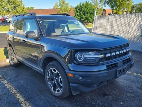 Used 2023 Ford Bronco Sport Outer Banks w/ Tech Package AWD/4WD image 2