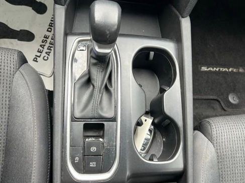 Used 2019 Hyundai Santa Fe SEL w/ Cargo Package FWD image 16