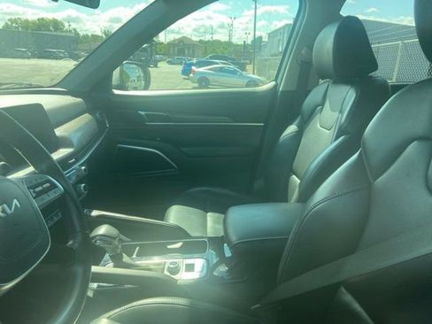 Used 2025 Kia Telluride S AWD/4WD image 5