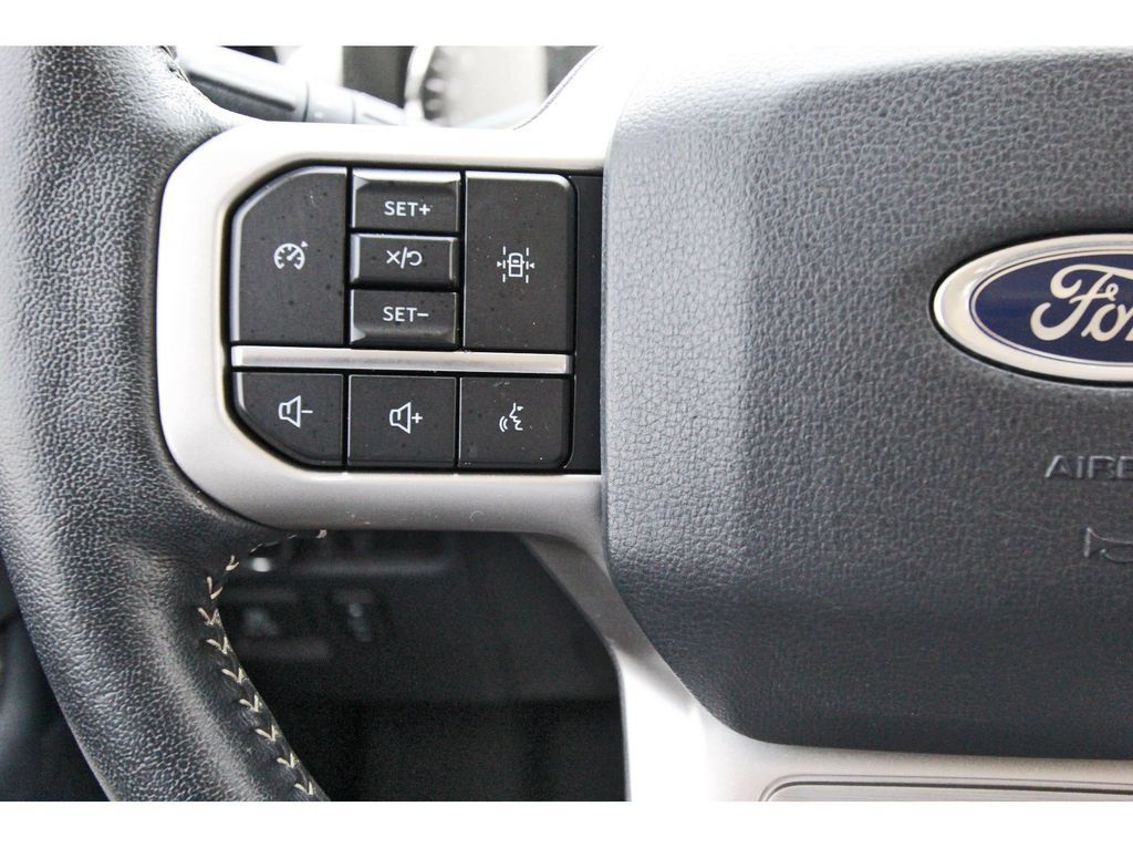 Certified 2022 Ford Expedition XLT RWD image 18