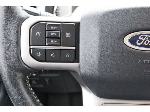 Used 2022 Ford Expedition XLT RWD image 18