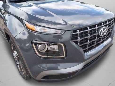 New 2026 Hyundai Venue SEL FWD image 32