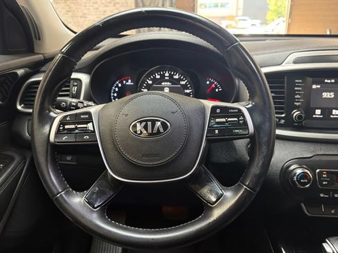 Used 2020 Kia Sorento EX FWD image 21