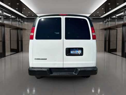 Used 2019 Chevrolet Express 2500 LS w/ Driver Convenience Package RWD image 22