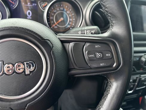 Used 2022 Jeep Wrangler Unlimited Sport AWD/4WD image 23