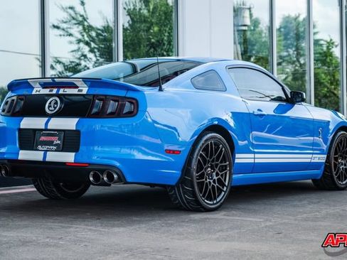 Used 2013 Ford Mustang Shelby GT500 RWD image 5