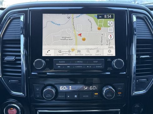 Used 2021 Nissan Titan Platinum Reserve w/ Moonroof Package AWD/4WD image 19