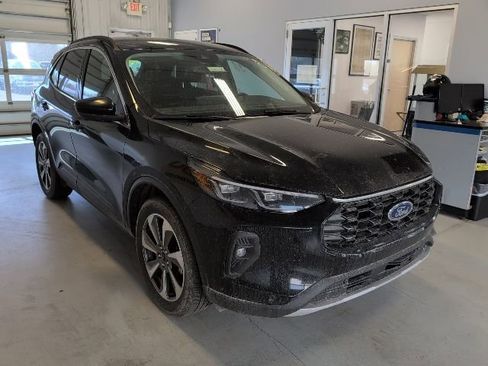 Used 2024 Ford Escape Platinum AWD/4WD image 7