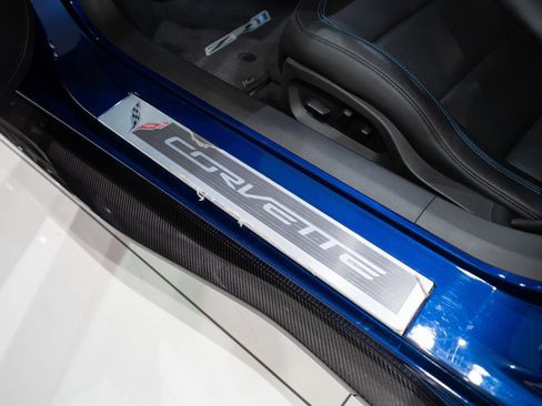 Used 2019 Chevrolet Corvette ZR1 RWD image 7