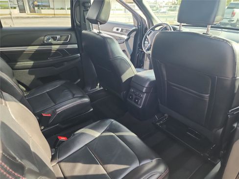 Used 2019 Ford Explorer Sport w/ Equipment Group 401A image 21