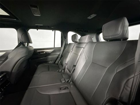Used 2024 Lexus LX 600 F Sport AWD/4WD image 32
