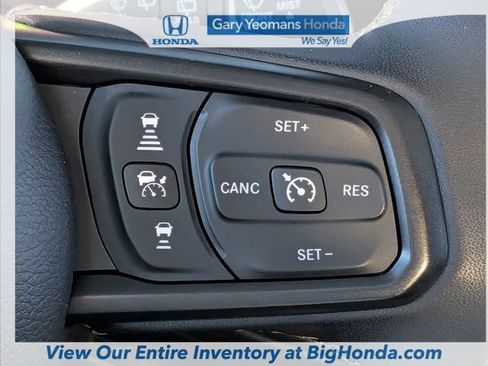 Used 2025 Jeep Wrangler Unlimited Sport AWD/4WD image 26
