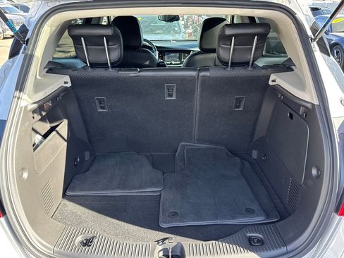 Used 2022 Buick Encore Preferred w/ Safety Package image 9