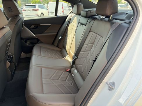 Certified 2024 BMW 530i w/ M Sport Package RWD image 32