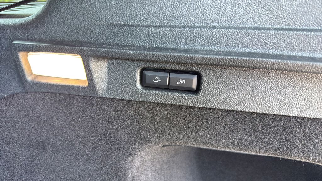 Used 2020 Lincoln Corsair AWD w/ Premium Package image 21
