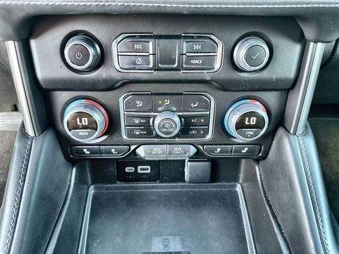 Certified 2024 Chevrolet Tahoe Z71 w/ Luxury Package image 35