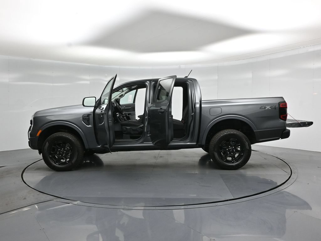 New 2026 Ford Ranger XLT w/ Black Appearance Package AWD/4WD image 30