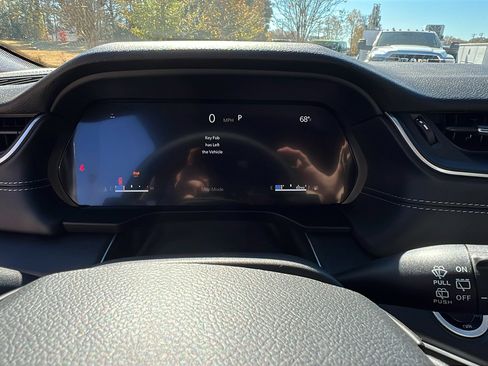 New 2025 Jeep Grand Cherokee Laredo image 25