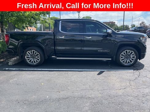 Certified 2025 GMC Sierra 1500 Denali Ultimate AWD/4WD image 4