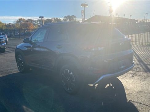 Used 2022 Chevrolet TrailBlazer LT w/ Convenience Package image 7
