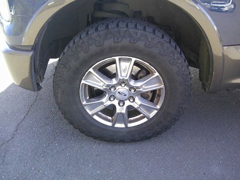 Used 2015 Ford F150 Lariat w/ Equipment Group 502A Luxury image 10