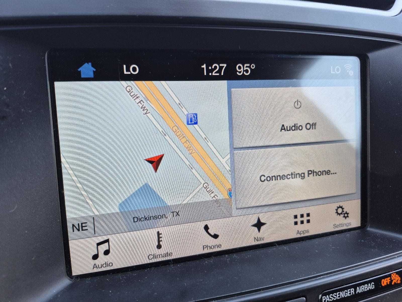 Used 2017 Ford Explorer XLT w/ Equipment Group 202A FWD image 5
