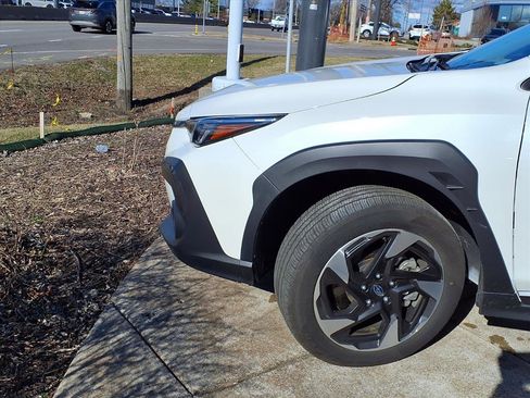 Certified 2025 Subaru Crosstrek 2.5i Limited w/ Crosstrek Mirror Package image 23