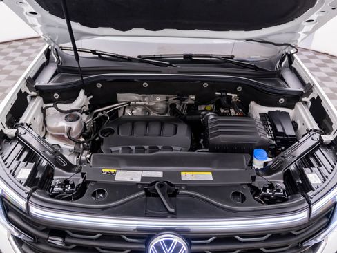 Used 2024 Volkswagen Atlas SEL Premium R-Line AWD/4WD image 36
