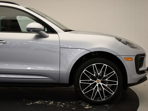 Certified 2026 Porsche Macan AWD/4WD image 15