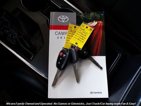 Used 2017 Toyota Camry SE FWD image 48