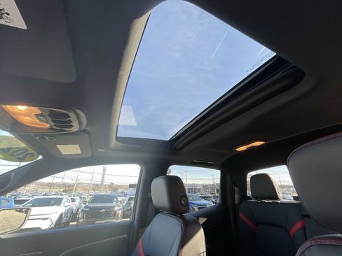 Certified 2023 Chevrolet Colorado Z71 w/ Z71 Convenience Package 2 image 18