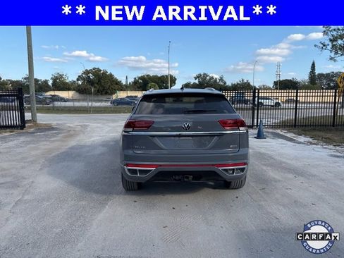 Used 2022 Volkswagen Atlas Cross Sport SEL R-Line image 17