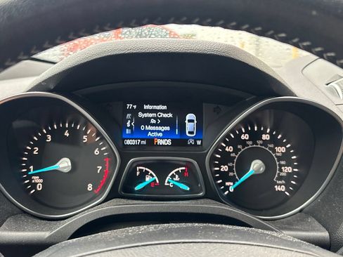 Used 2019 Ford Escape SE FWD image 21