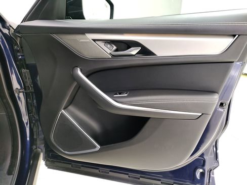 Used 2024 Jaguar F-PACE R-Dynamic S image 31