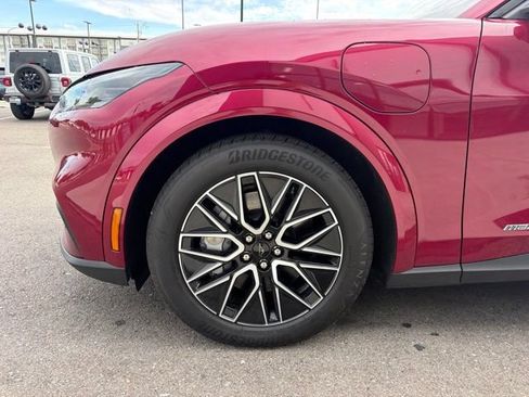 Used 2025 Ford Mustang Mach-E Premium AWD/4WD image 4