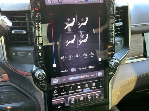 Used 2025 RAM 2500 Limited image 19