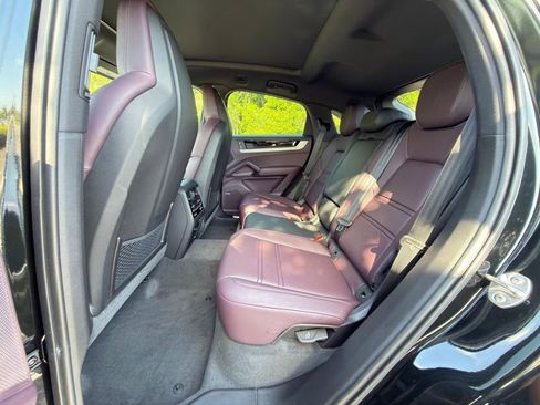 New 2026 Porsche Cayenne Coupe image 17