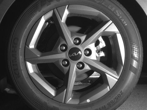 Used 2025 Kia K4 LXS image 14