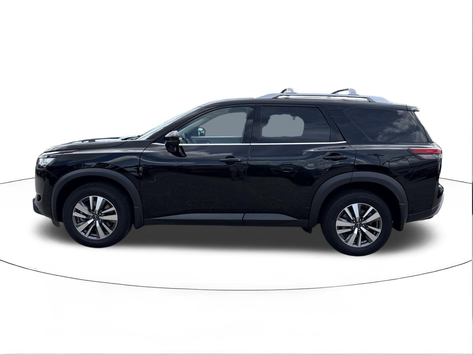 Used 2023 Nissan Pathfinder SL FWD image 6