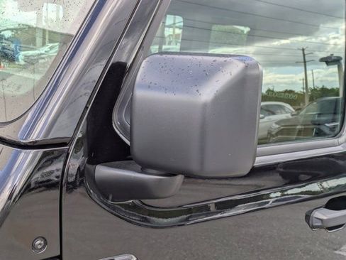 Used 2021 Jeep Wrangler Unlimited Rubicon image 12