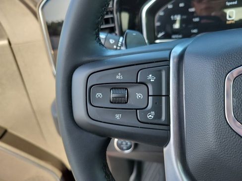 Used 2024 GMC Sierra 1500 Elevation image 24
