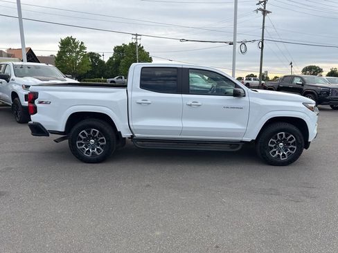 Used 2025 Chevrolet Colorado Z71 image 6