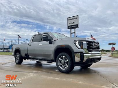 New 2025 GMC Sierra 3500 SLT w/ SLT Premium Package