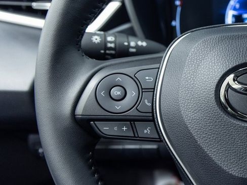 Used 2025 Toyota Corolla XSE image 14