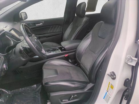 Used 2019 Ford Edge ST w/ Equipment Group 401A image 17