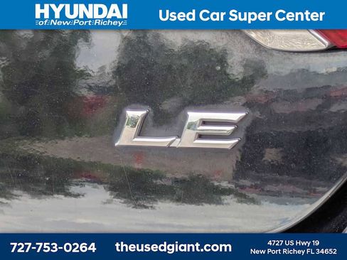 Used 2015 Toyota Camry LE FWD image 12
